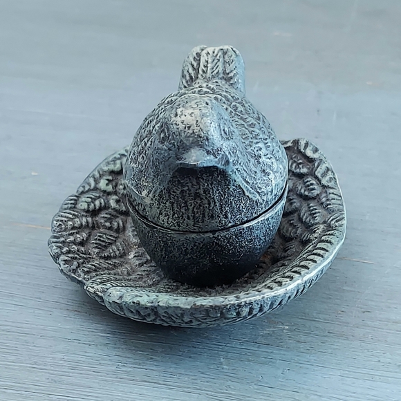 Vintage Cast Iron Bird/Leaf Trinket Box - Picture 4 of 9